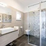 וילה Moderna Near For 8 People With 32 M2 Private Pool פולה