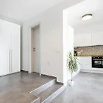 וילה Moderna Near For 8 People With 32 M2 Private Pool
